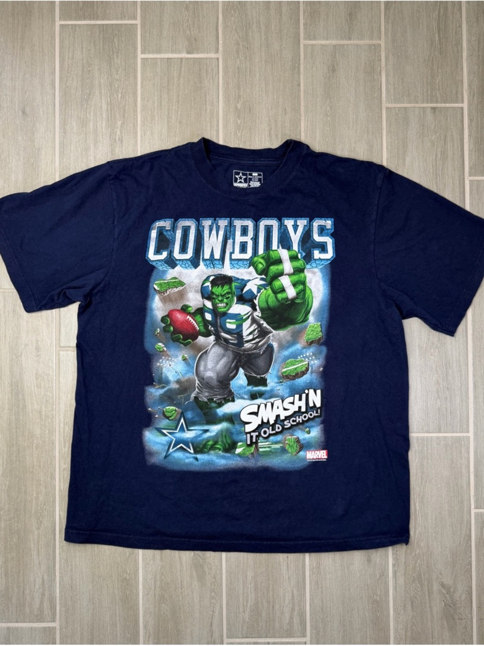 Dallas Cowboys Marvel Hulk “Smash’n it Old School” Graphic T-Shirt Size XL